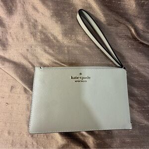 kate spade Staci saffiano leather matcha sage Cream Clutch wristlet EUC like new